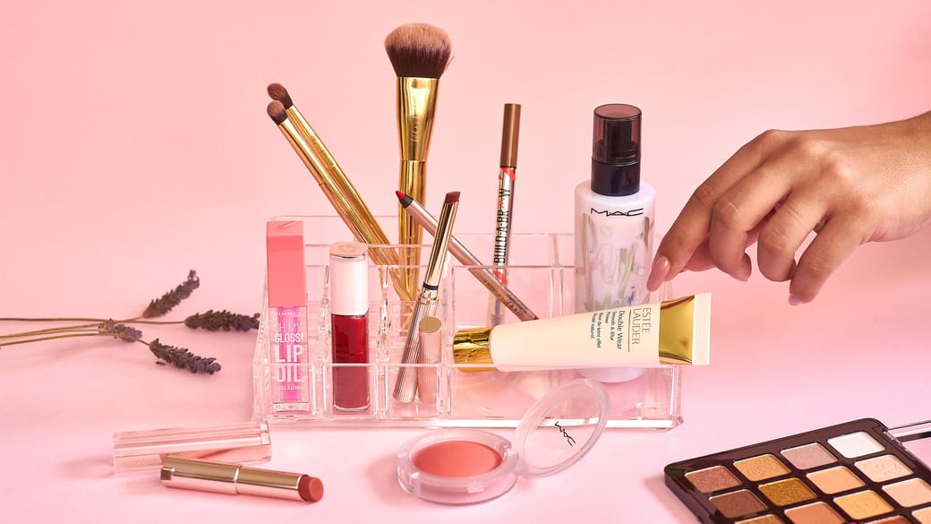 The Ultimate Guide to Cleaning and Storing Your Makeup Brushes